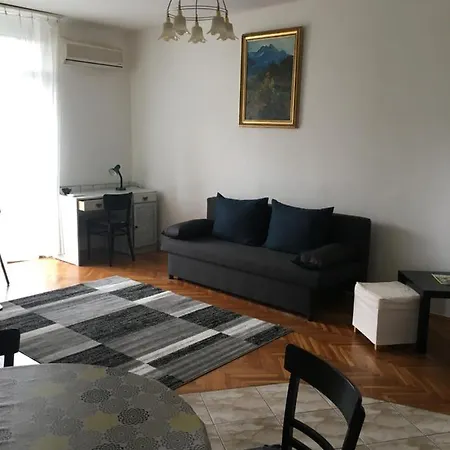 Diosgyori Apartman